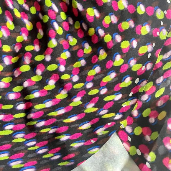 Lululemon Find Your Pace, high rise *SeaWheeze edition* shorts, NWT, sz. 8 - Picture 5 of 5